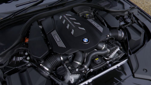 BMW 5 SERIES TOURING 530e xDrive SE 5dr Auto view 5